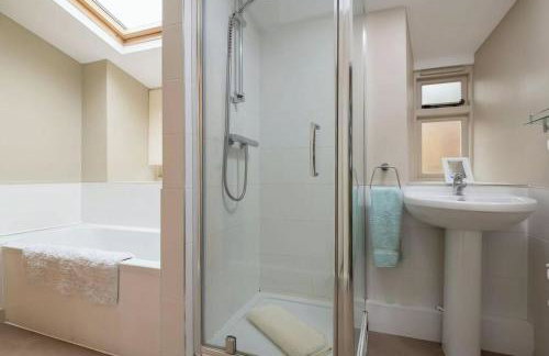 Converted Cotswold Barn in Chedworth - Tranquil Escape, Sleeps 4 - Foto 9