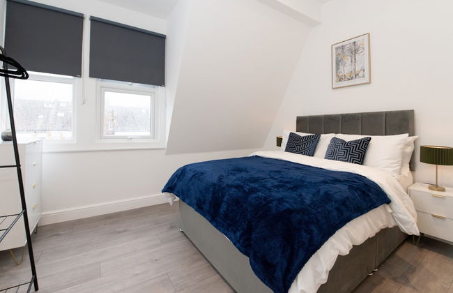 Woodside Park 3 Bedroom Apt with Parking - Foto 15