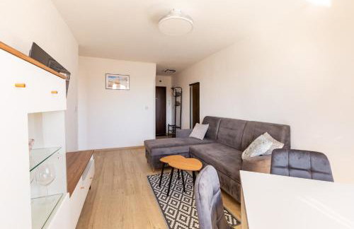 Wejhera Beige Chic Apartment by BookingHost - Foto 18