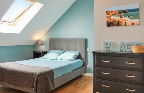 Gorgeous Home In Saint-Germain-Sur-Ay - Foto 22