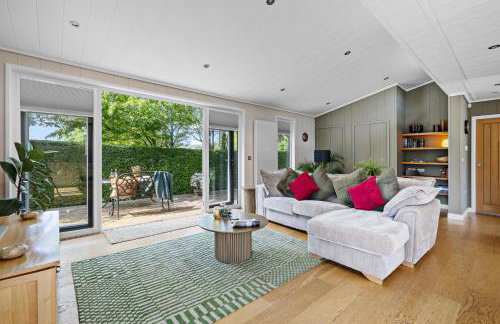 Amber Lodge, Strawberryfield Park - Hot Tub - Free WiFi & Parking - Foto 2