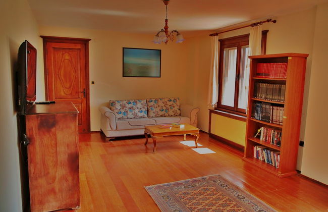 The Mira House - Photo 37