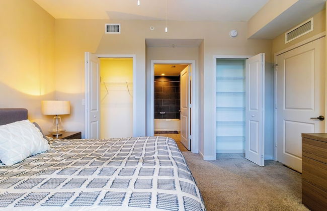 Modern 1BR Condo w/ Pool & BBQ Near Fort Myers - Foto 19