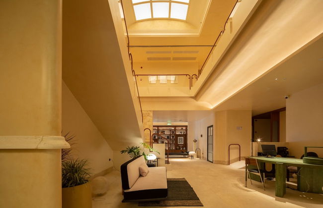 Golden Age Hotel - Photo 13