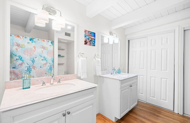 Seabreeze Cove Waterfront Gem 38 Foot Dock Cabana Club - Foto 59