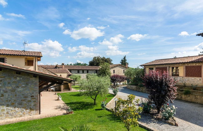 Secluded Mansion in Perugia with Hot Tub - Photo 23