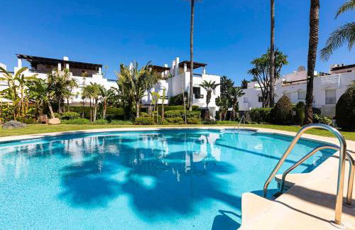 MARBELLA HOME RENTALS - Beachside, 3BR Townhouse - Foto 8