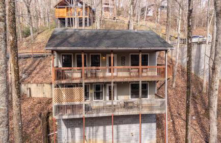 Locklyn's Loft | Views, Hot Tub, Game Room & MORE! - Foto 49