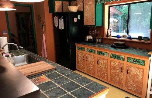 Impressive Secluded Cabin Rental with Hot Tub Along the Chattahoochee River, Georgia - Foto 12