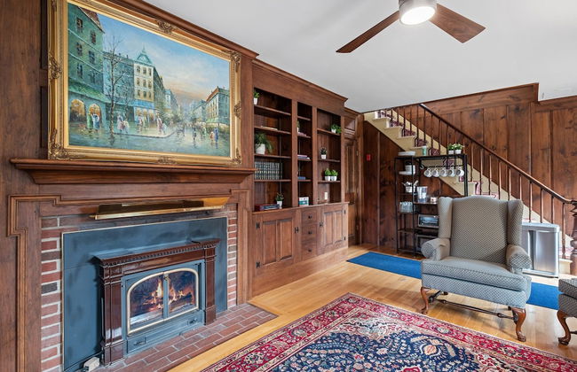 Cozy Stay w Fireplace Near Gunstock Laconia - Photo 4