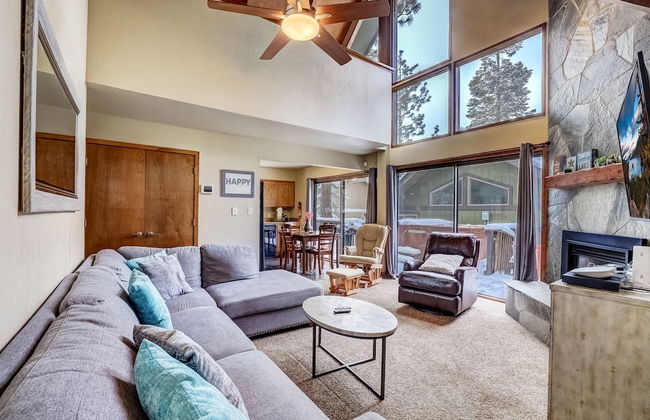 Cold Creek Chalet - Hot tub & Movie Room - Foto 9