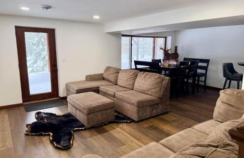 Paddler's Paradise Cabin with Direct Trail Access! - Foto 24