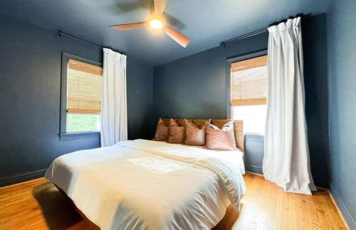 King Bed with Bunkbed Room - Gallatin Stays - Foto 1