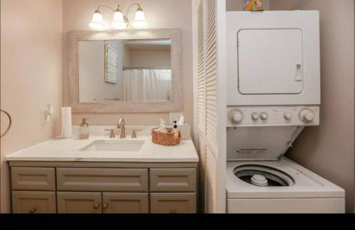 MidLong Term Rental Cozy Home at Mary Roberts - Foto 28