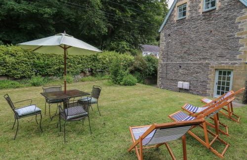 Lower Vestry - Photo 19