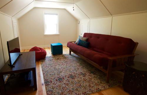 Bluebird Day - Hill Street Beauty - Foto 14