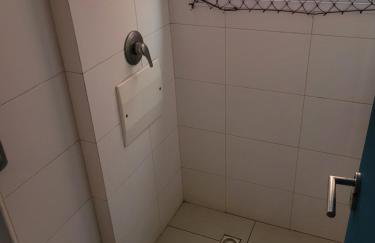 Apê 50 metros da praia com wifi e garagem - Foto 4