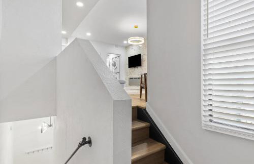 Lawrenceville Central !5 Spacious and Quiet Three Bedroom Apartment with Free Street Parking - Foto 20