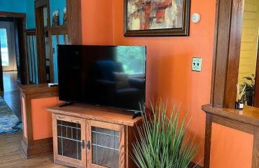 CRAFTSMAN'S MAIN FLOOR with huge DECK! - Foto 18