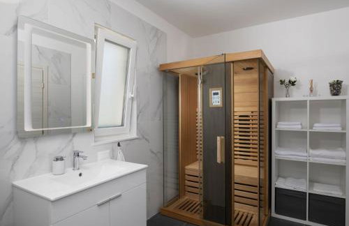 Holiday Home Villa Euphoria mit Pool- Sauna und Whirlpool by Interhome - Photo 27