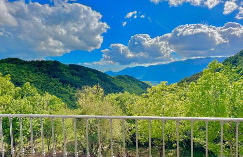 Waterfall Kataraktis Vatatsi - Foto 18