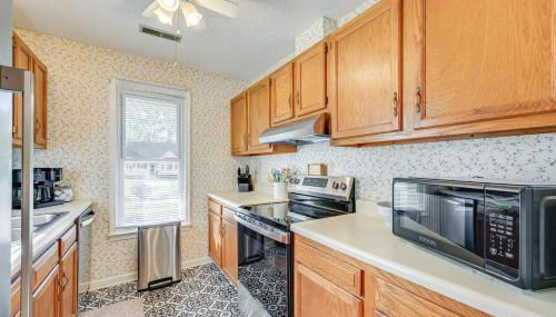 Home with Large Yard 6 Mi to Dtwn Winston-Salem! - Foto 2