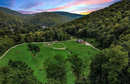 Fantastic Secluded Rental for a Large Group Getaway near East Branch, New York - Photo 40