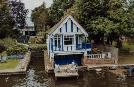 Unique Boathouse, detached free parking x4 cars - Foto 74