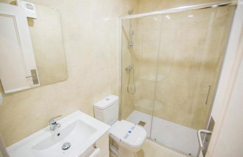 Apartamentos Plaza de Santiago - Estudios Turisticos - 1 LLAVE - Foto 39