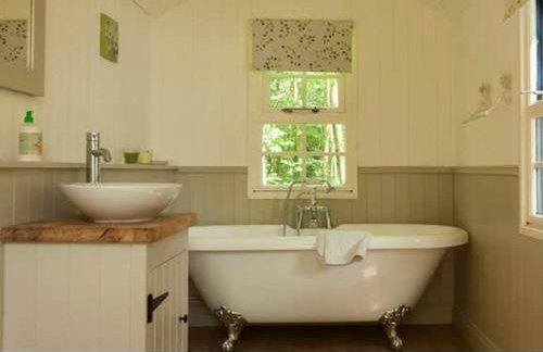 Nightingale Camp private Glamping with hot tub - Foto 3