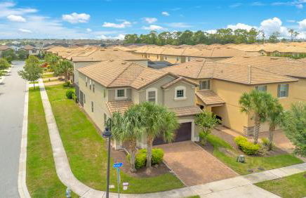 Large Themed Pool Home at Windsor at Westside - Photo 69