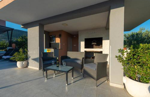 Villa Toni with 5 bedrooms and heated pool - Photo 20