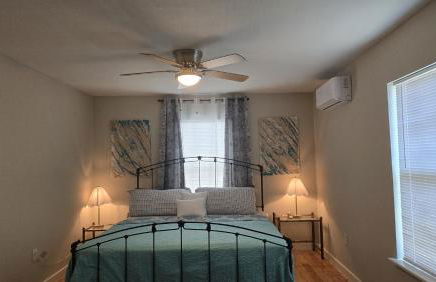 The Lambo Beach Cozy Retreat 2BR 2BA, Near UTMB & Cruise Port - Foto 22