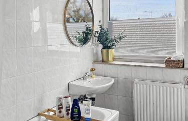 MEGHA Living - 2 Zimmer Appartments mit Küche - Zentral - Foto 3