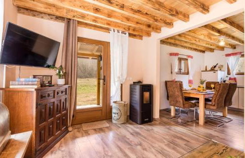 Gorgeous Home In Gospic - Photo 4