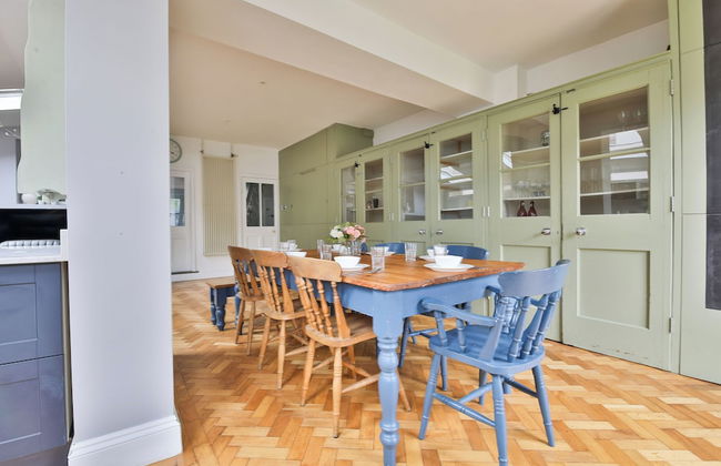 4 Bed House with Pool Table & Parking - Foto 36