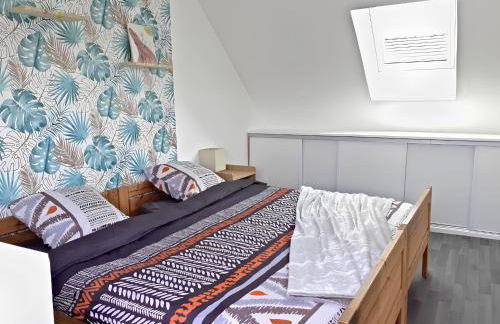 L'artistique, 4 lits, 2 chambres, stationnement gratuit, spacieux, atypique - Photo 9