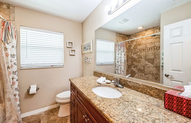 Comfy Home W/ Heated Pool Near Siesta Key Beach 2 Bedroom Home - Foto 19