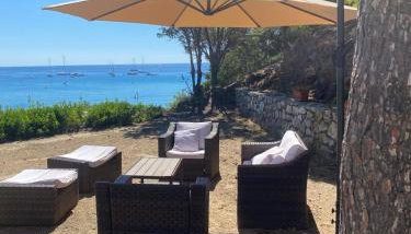 Fetovaia Magic Holiday Villa - Foto 4, Garden, sunbed