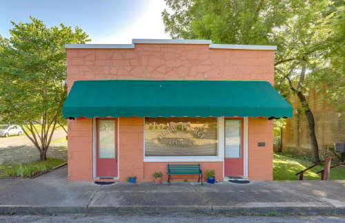 Walk to White River Cozy Studio, Driftys Hideaway - Foto 24