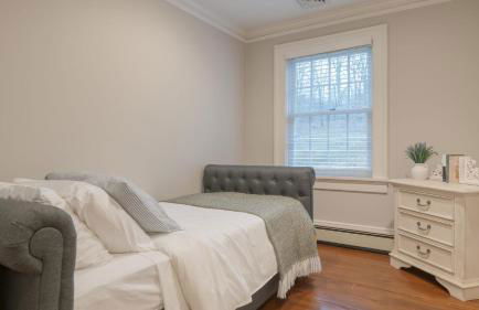 Secluded Estate Optional Guest House, Pond, Playroom, Gym & Theater Sunny Pond by Avantstay - Foto 72