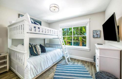 The Shore House - Photo 26