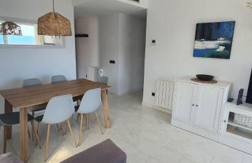 Ático con gran terraza y vistas al mar - Photo 7