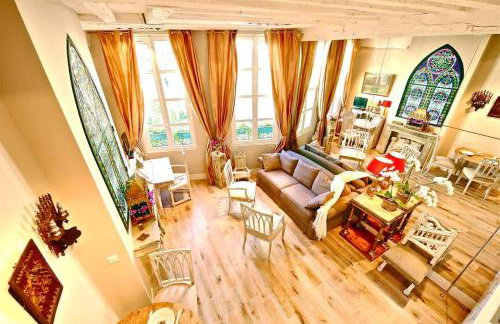 Fantastic View On Notre Dame Abelard - Foto 2