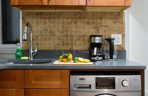 1567-1A New 2br PRIME upper East APT W&D - Foto 14