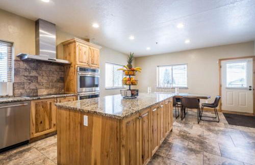 Brighton Chalet Utah Entire 9 Bedroom House - Foto 62