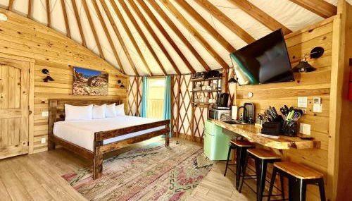 Yurt Overlook #09 with AC and Private Bath 2 Kings - Foto 5