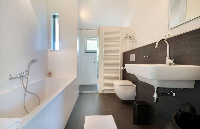 Family House in Grou Near Water Sports - Foto 16