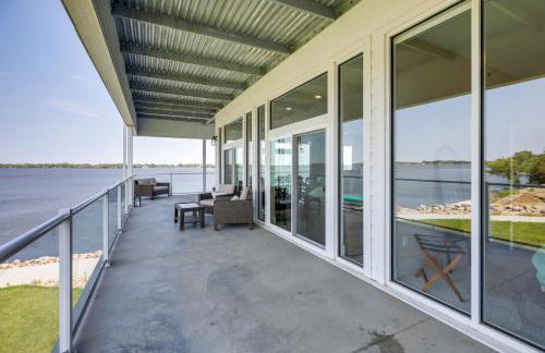 Waterfront Watertown Condo with Patio and Pool Access! - Foto 24