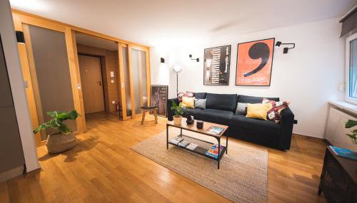 Sleep, Eat, Repeat and Park Your Car in City Center - Foto 4